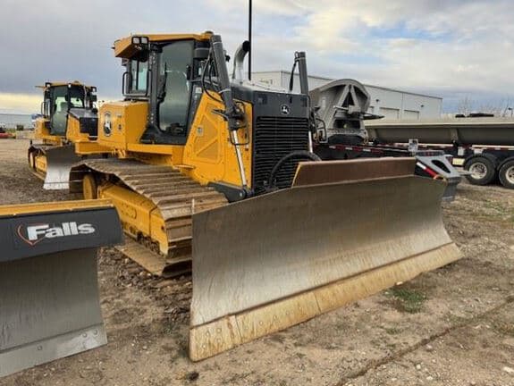 Image of John Deere 850L equipment image 4