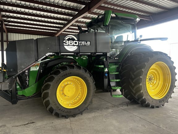 2023 John Deere 8R 230 Equipment Image0