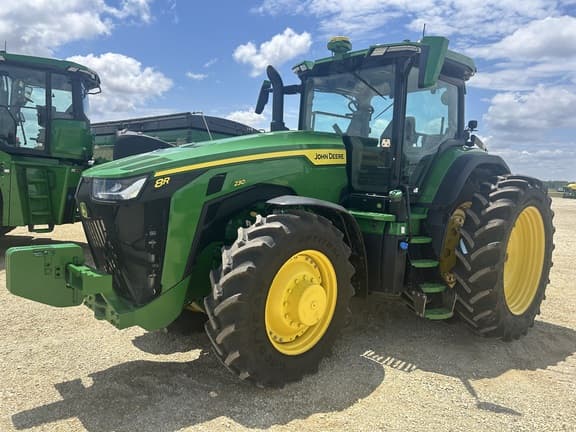 Image of John Deere 8R 230 Primary image