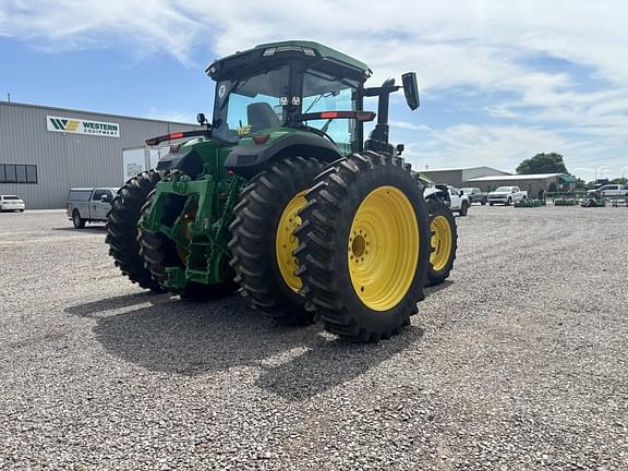Image of John Deere 8R 250 equipment image 4