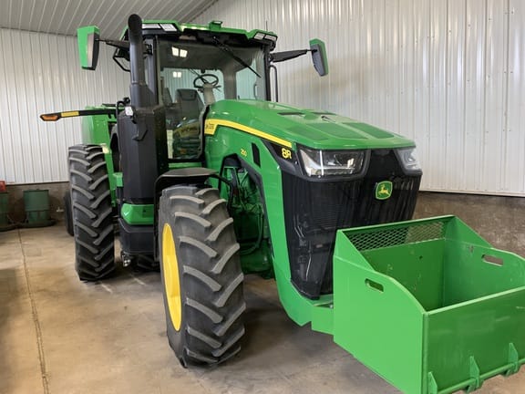 2023 John Deere 8R 250 Equipment Image0