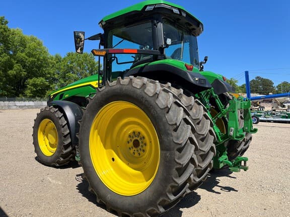 Image of John Deere 8R 250 equipment image 3