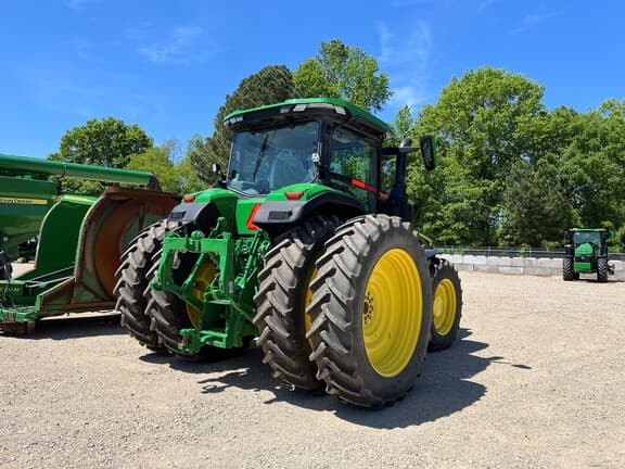 Image of John Deere 8R 250 equipment image 4