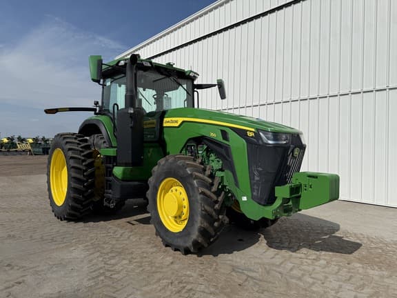 Image of John Deere 8R 250 equipment image 1