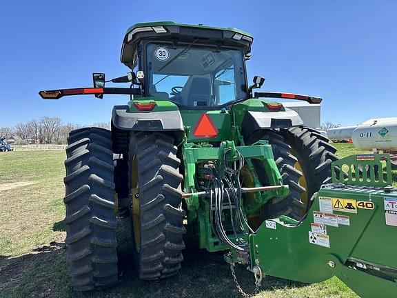 Image of John Deere 8R 250 equipment image 3