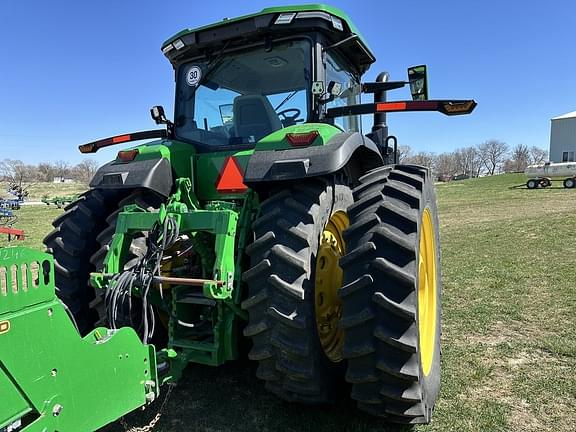 Image of John Deere 8R 250 equipment image 4