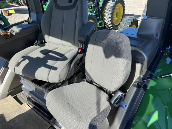 Image of John Deere 8R 280 equipment image 3