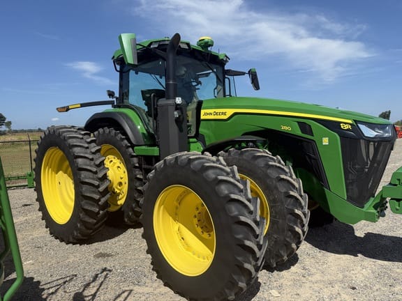175 - 299 HP Tractors image