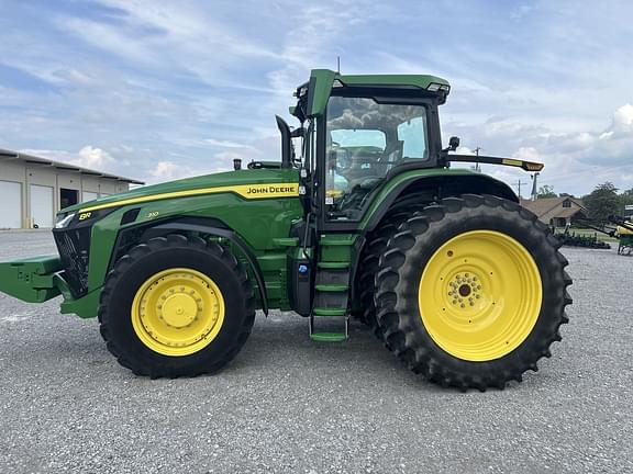 Image of John Deere 8R 310 equipment image 3