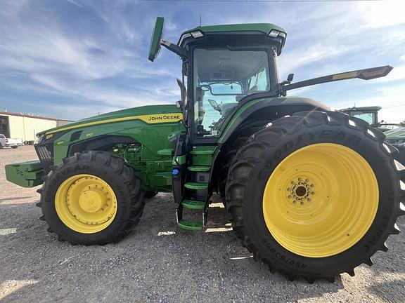 Image of John Deere 8R 310 Primary image