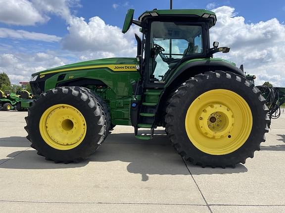 Image of John Deere 8R 310 equipment image 2