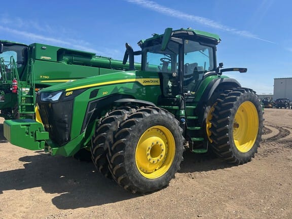 2023 John Deere 8R 310 Equipment Image0