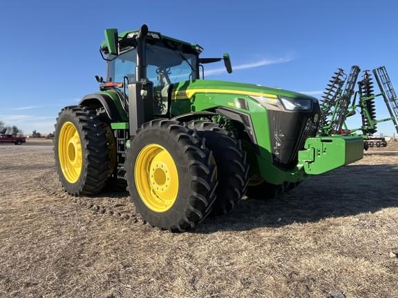 Image of John Deere 8R 310 equipment image 1