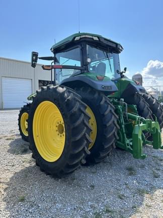 Image of John Deere 8R 310 equipment image 3
