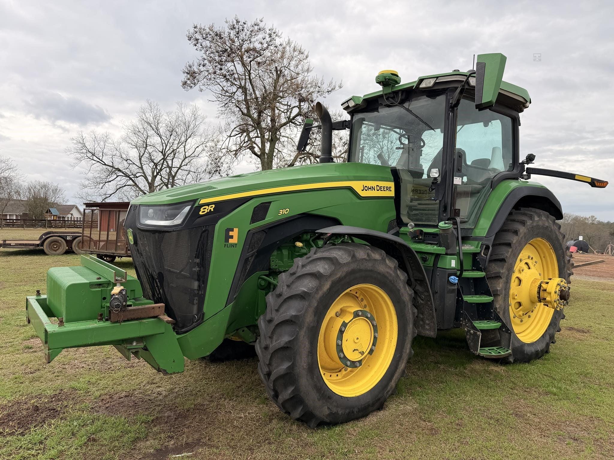 2023 John Deere 8R 310 Equipment Image0