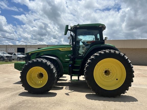 2023 John Deere 8R 310 Equipment Image0
