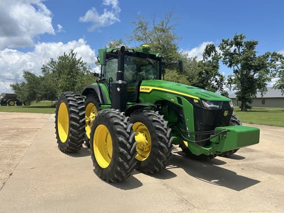 Image of John Deere 8R 310 equipment image 3