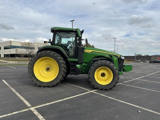Image of John Deere 8R 310 equipment image 1