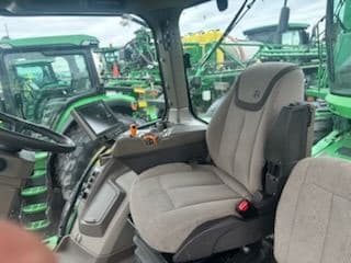 Image of John Deere 8R 340 equipment image 4