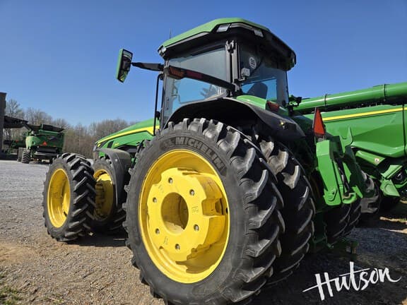 Image of John Deere 8R 340 equipment image 3