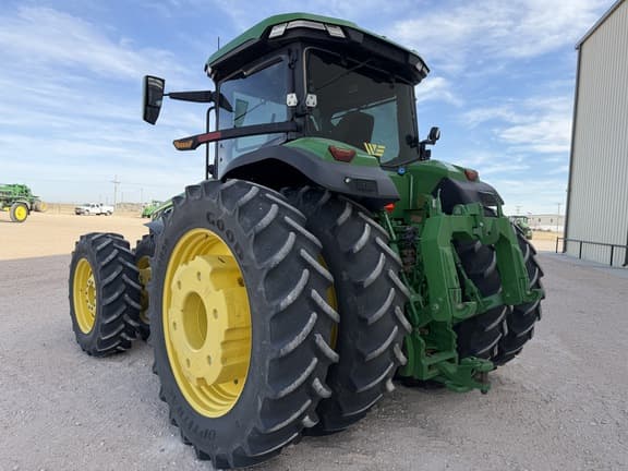 Image of John Deere 8R 340 equipment image 2