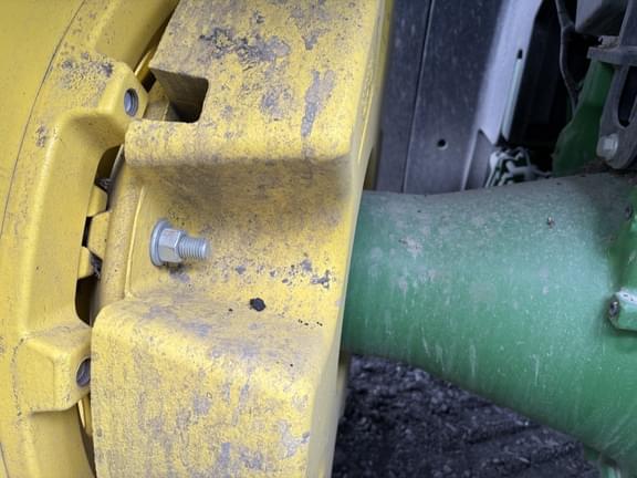 Image of John Deere 8R 340 equipment image 4