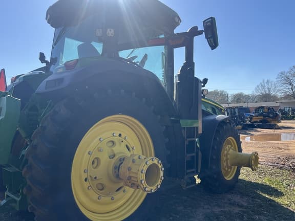 Image of John Deere 8R 340 equipment image 4