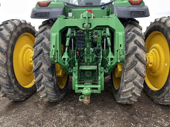 Image of John Deere 8R 340 equipment image 4