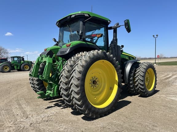 Image of John Deere 8R 340 equipment image 4