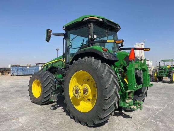 Image of John Deere 8R 370 equipment image 4