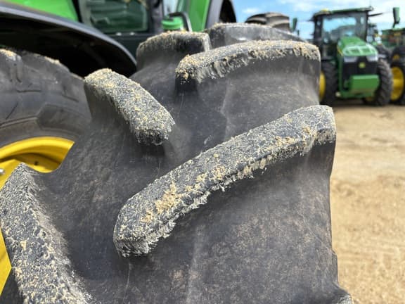 Image of John Deere 8R 370 equipment image 3