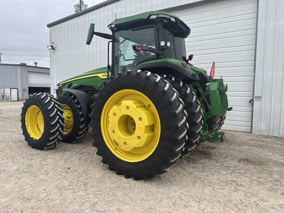 Image of John Deere 8R 370 equipment image 2