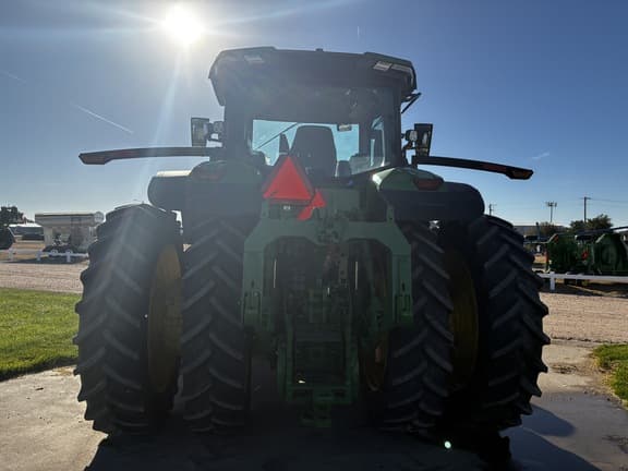 Image of John Deere 8R 370 equipment image 4