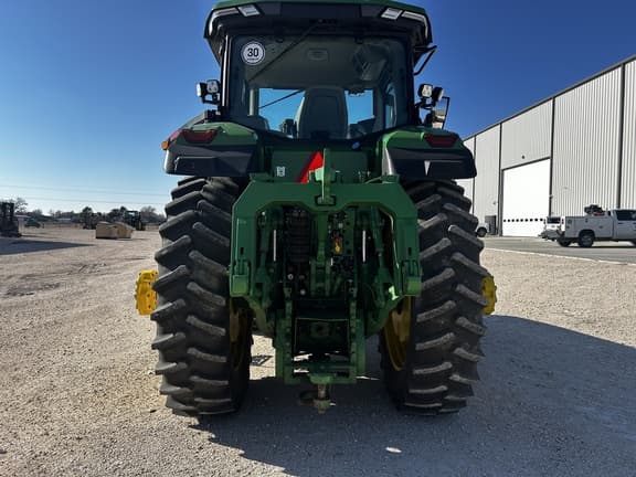 Image of John Deere 8R 370 equipment image 4