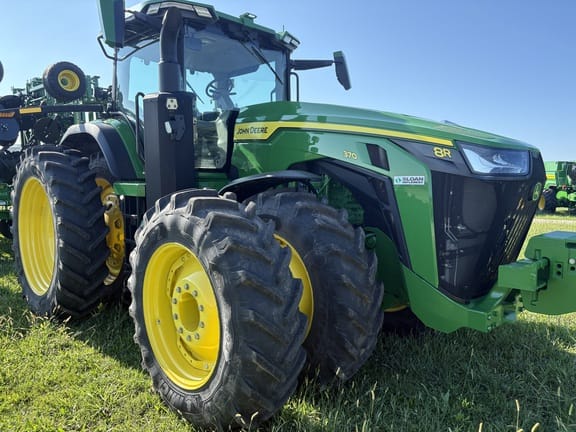 2023 John Deere 8R 370 Equipment Image0