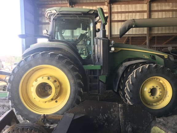 2023 John Deere 8R 370 Equipment Image0