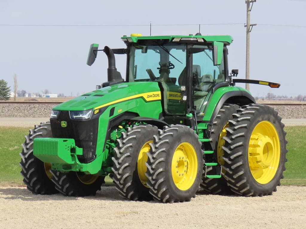 Image of John Deere 8R 370 Primary image
