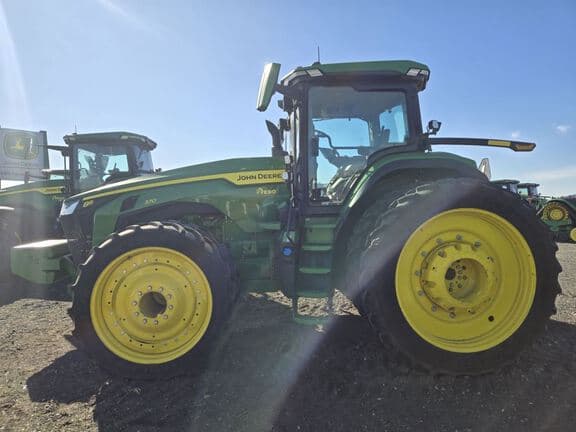 Image of John Deere 8R 370 equipment image 1