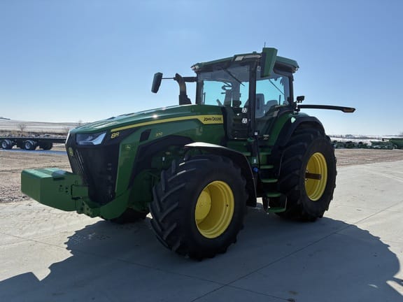 2023 John Deere 8R 370 Equipment Image0