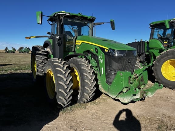 Image of John Deere 8R 370 equipment image 1