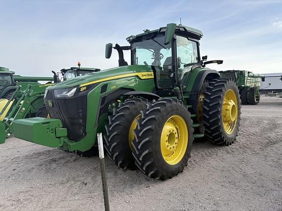 Image of John Deere 8R 370 equipment image 1