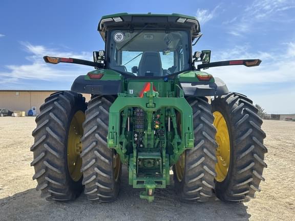 Image of John Deere 8R 370 equipment image 4