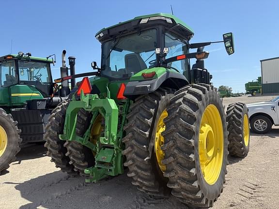 Image of John Deere 8R 370 equipment image 4
