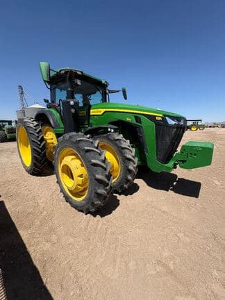 Image of John Deere 8R 370 equipment image 4
