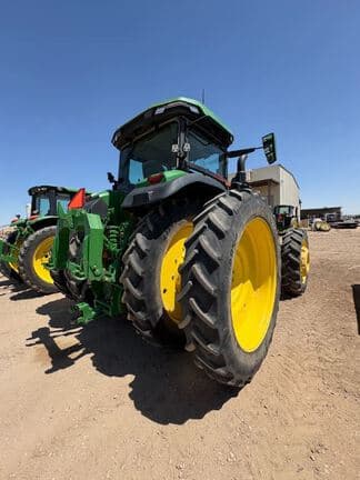 Image of John Deere 8R 370 equipment image 3