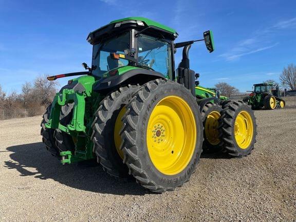 Image of John Deere 8R 370 equipment image 4
