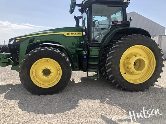 Image of John Deere 8R 370 equipment image 4