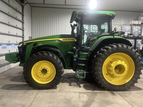 Image of John Deere 8R 370 equipment image 1
