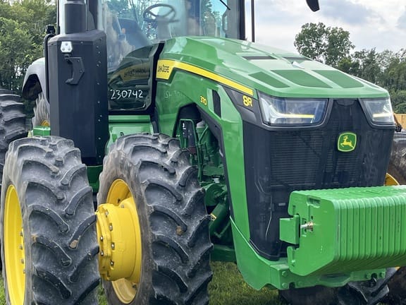 2023 John Deere 8R 370 Equipment Image0
