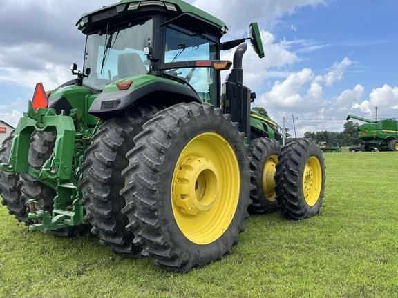 Image of John Deere 8R 370 equipment image 2